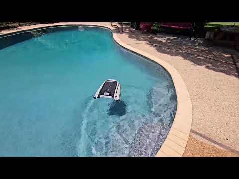 solar pool skimmer: Betta SE Plus Solar-Powered Pool Skimmer shown during my hands-on review
